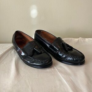 Johnson & Murphy - Classic Black Leather Tassel Loafers - 11M